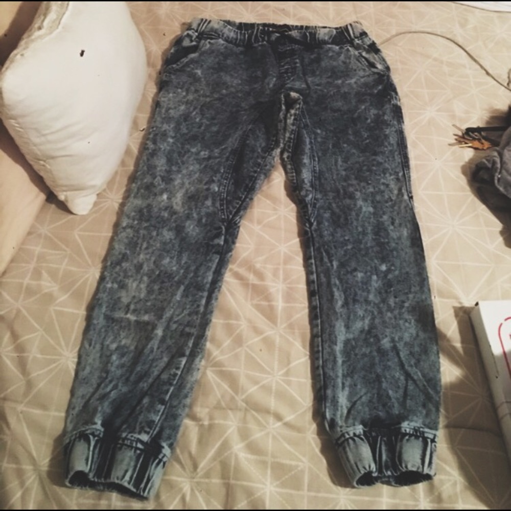 Maxi Milian Men’s Acid Wash Joggers Size Large